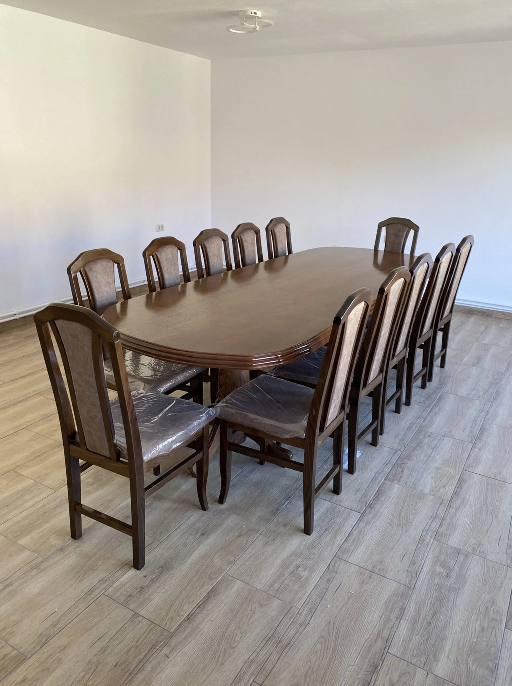 Set Masă și 12 Scaune, Lemn Masiv, nuanță NUC